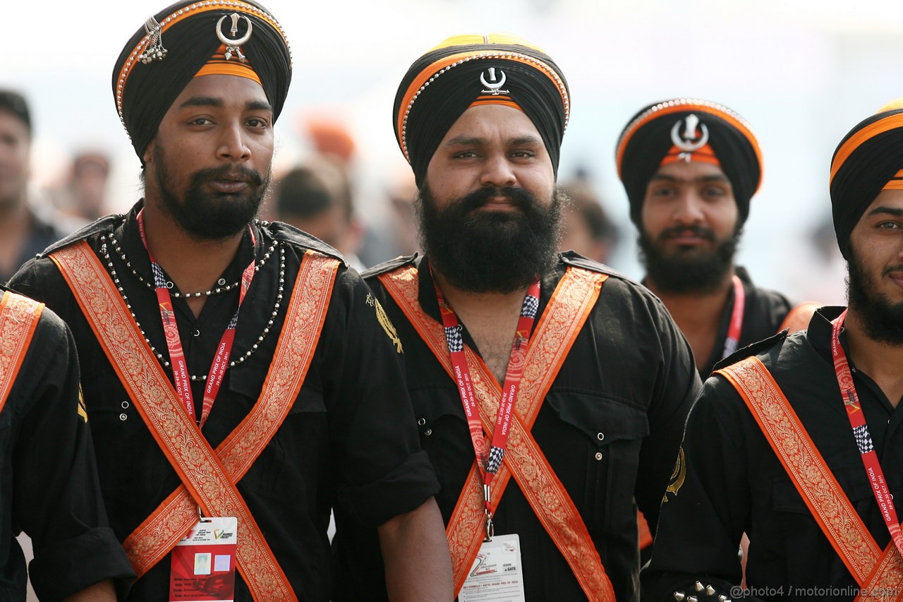 GP INDIA, Colour