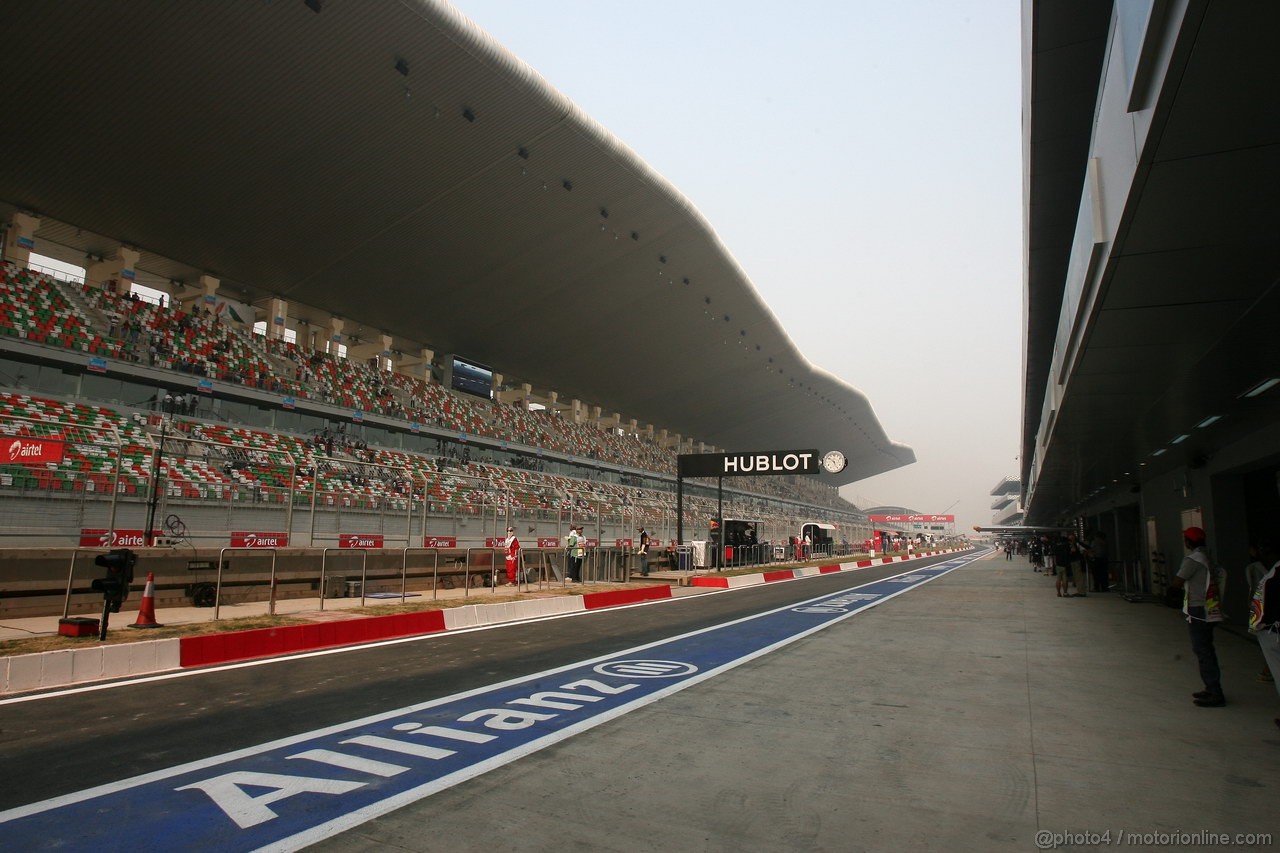 GP INDIA, Colour