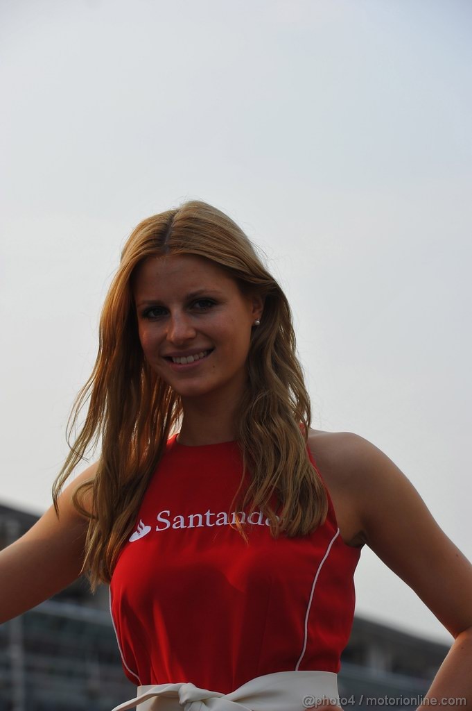 GP ITALIA, 11.09.2011- grid girl, pitbabes