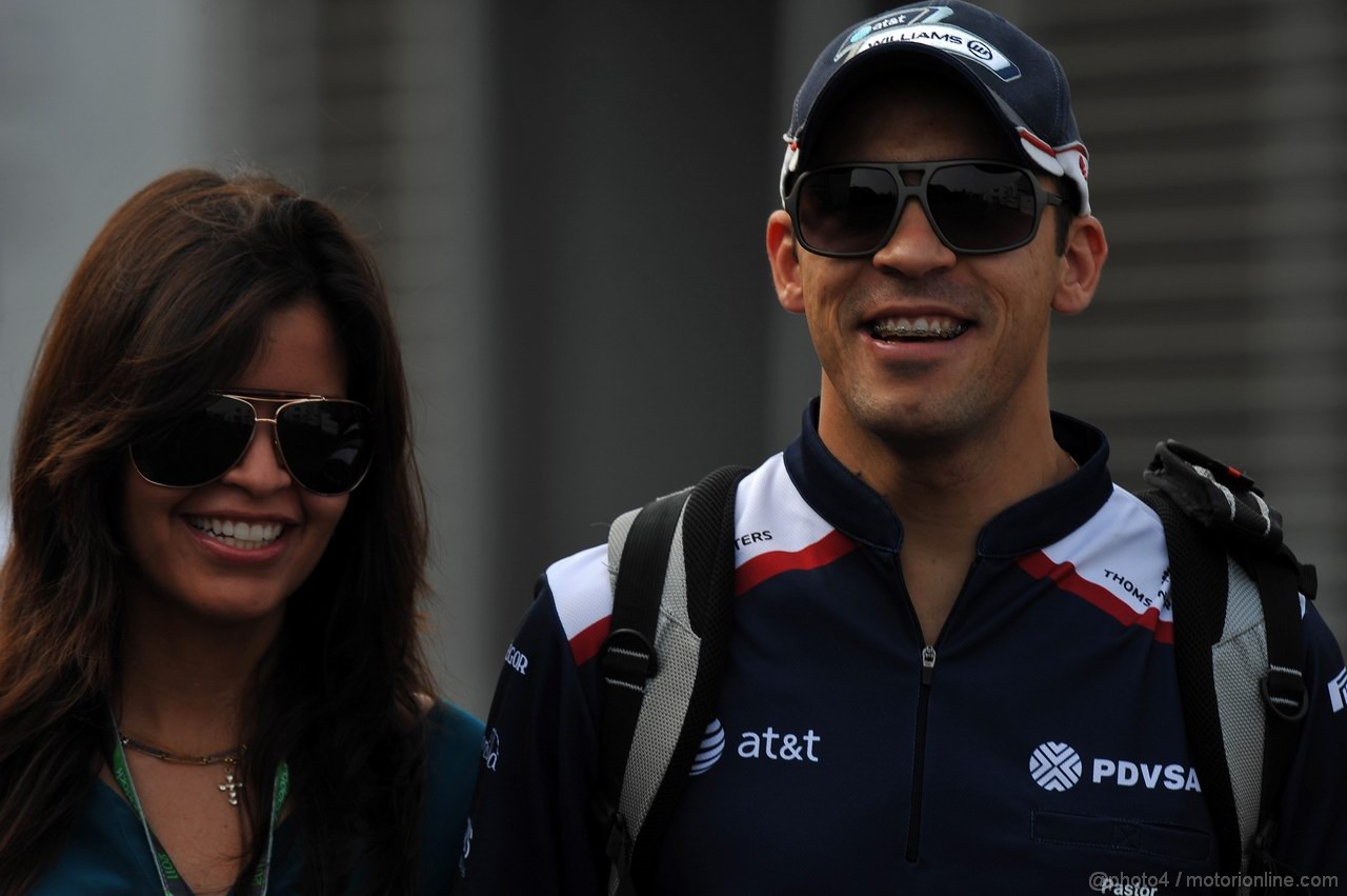 GP ITALIA, 11.09.2011- Pastor Maldonado (VEN), Williams FW33 e Domenica