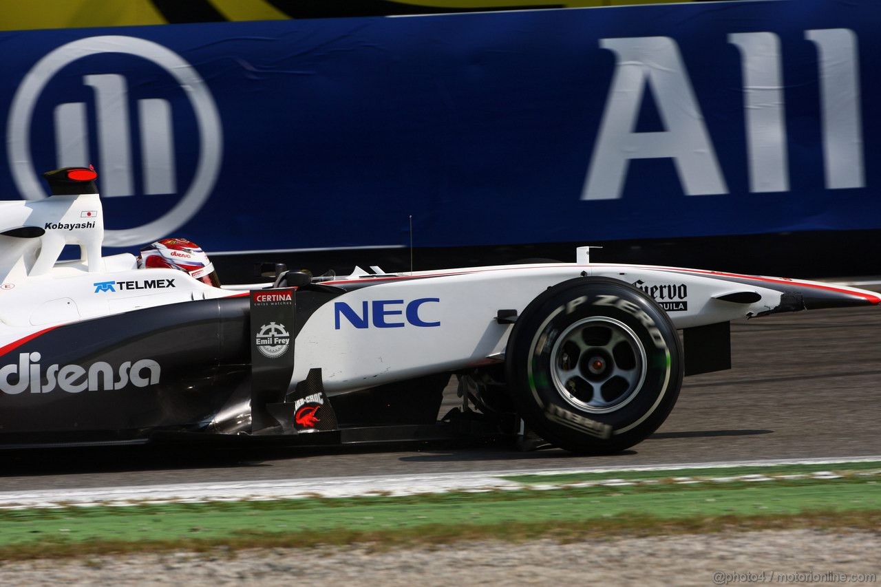 GP ITALIA, 11.09.2011- Gara, Kamui Kobayashi (JAP), Sauber F1 Team C30 crashed