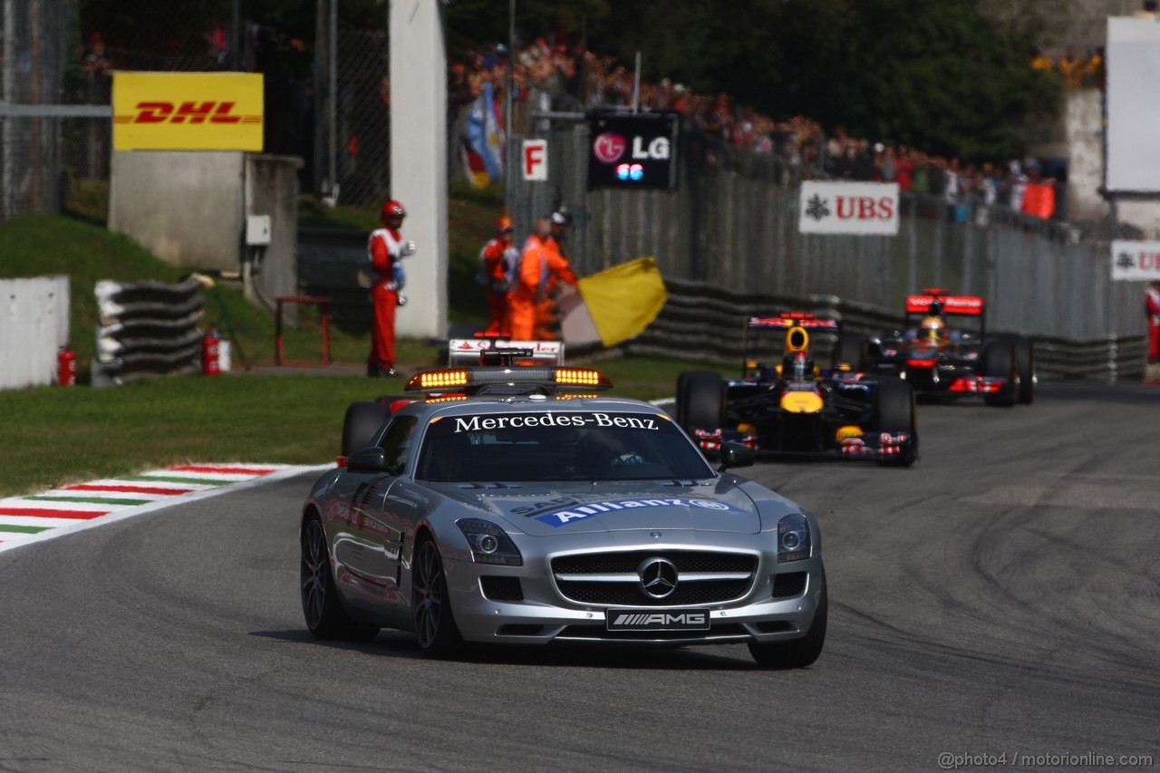GP ITALIA, 11.09.2011- Gara, The Safety car on the track