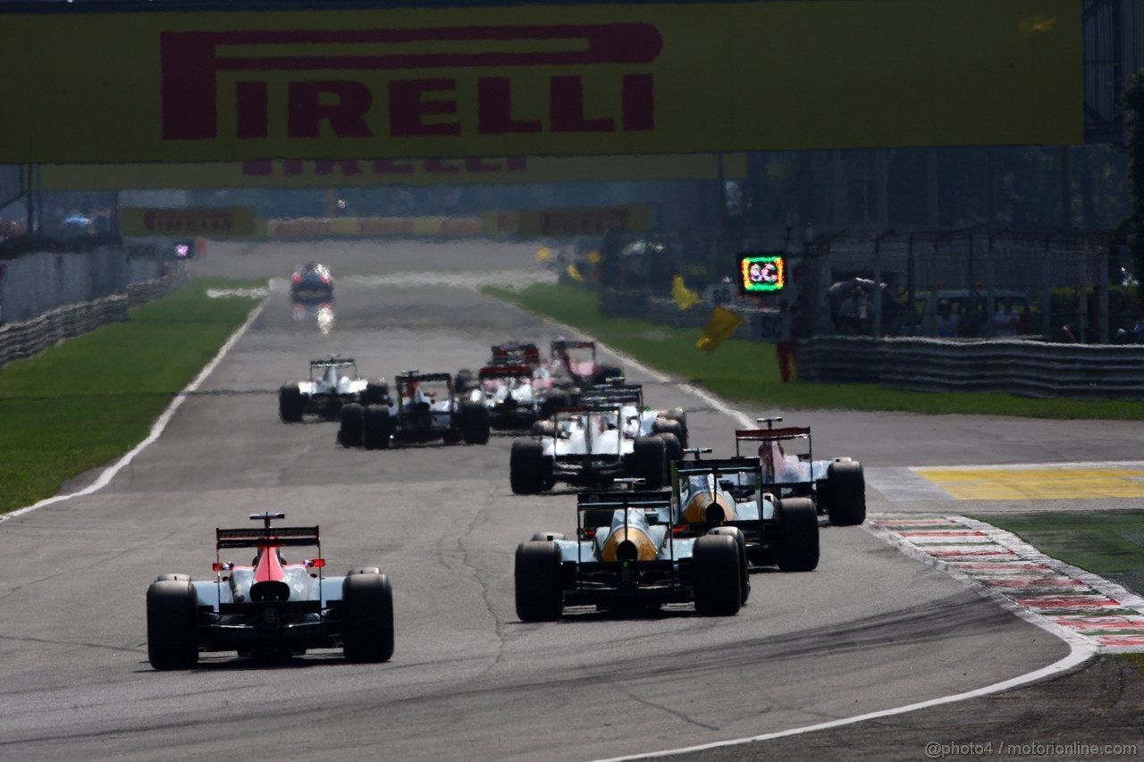 GP ITALIA, 11.09.2011- Gara, The Safety car on the track