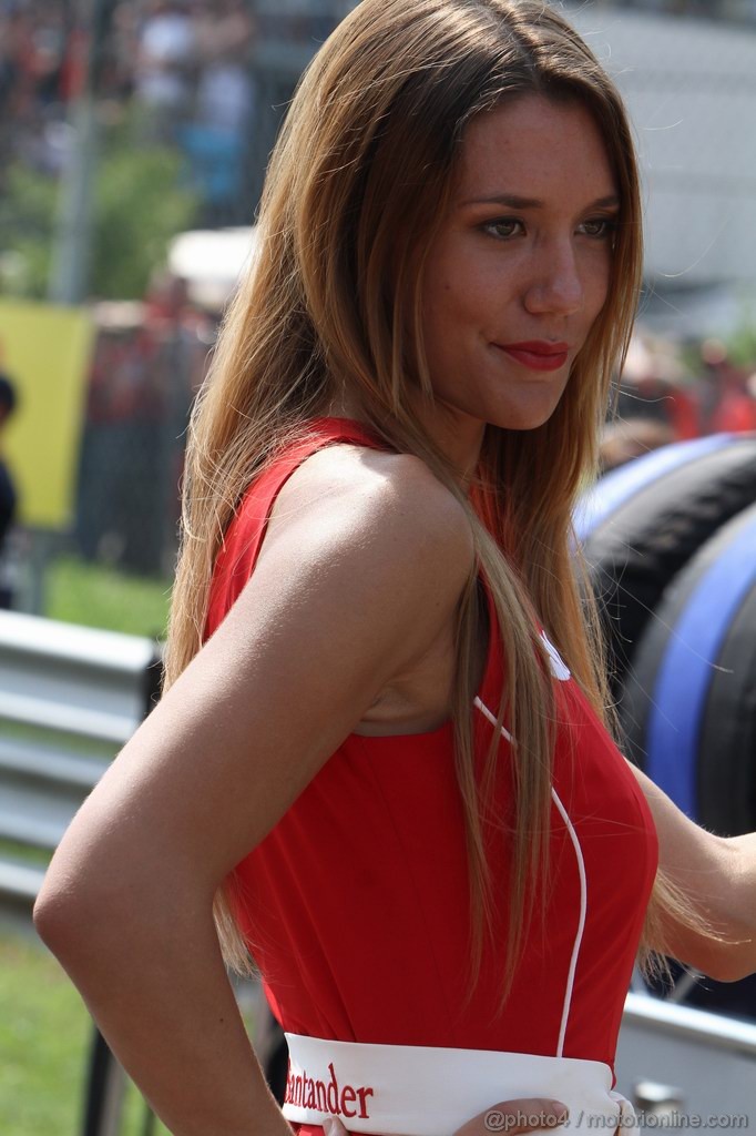 GP ITALIA, 11.09.2011- Gara, grid girl, pitbabes