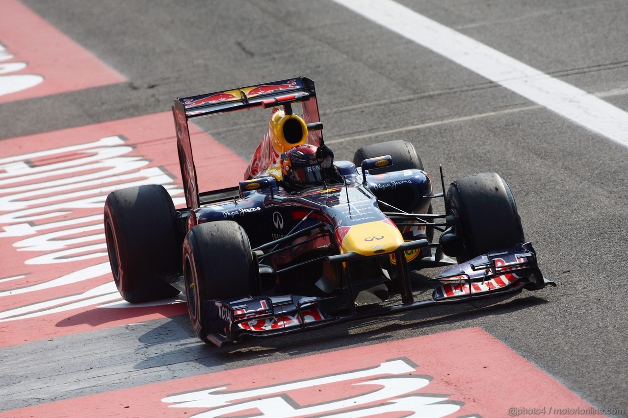 GP ITALIA, 11.09.2011- Gara, Sebastian Vettel (GER), Red Bull Racing, RB7 celebrates his victory