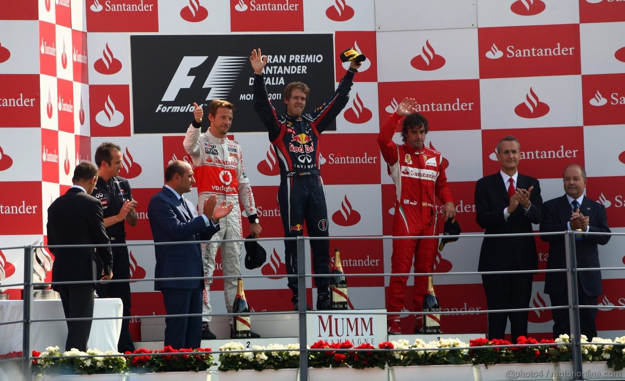 GP ITALIA, 11.09.2011- Gara, Sebastian Vettel (GER), Red Bull Racing, RB7 vincitore, Jenson Button (GBR), McLaren  Mercedes, MP4-26 secondo e Fernando Alonso (ESP), Ferrari, F-150 Italia terzo 