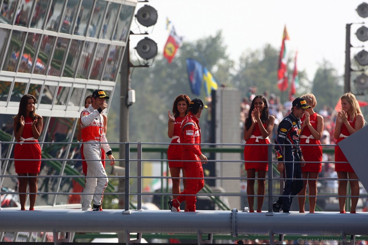 GP ITALIA, 11.09.2011- Gara, Sebastian Vettel (GER), Red Bull Racing, RB7 vincitore, Jenson Button (GBR), McLaren  Mercedes, MP4-26 secondo e Fernando Alonso (ESP), Ferrari, F-150 Italia terzo 