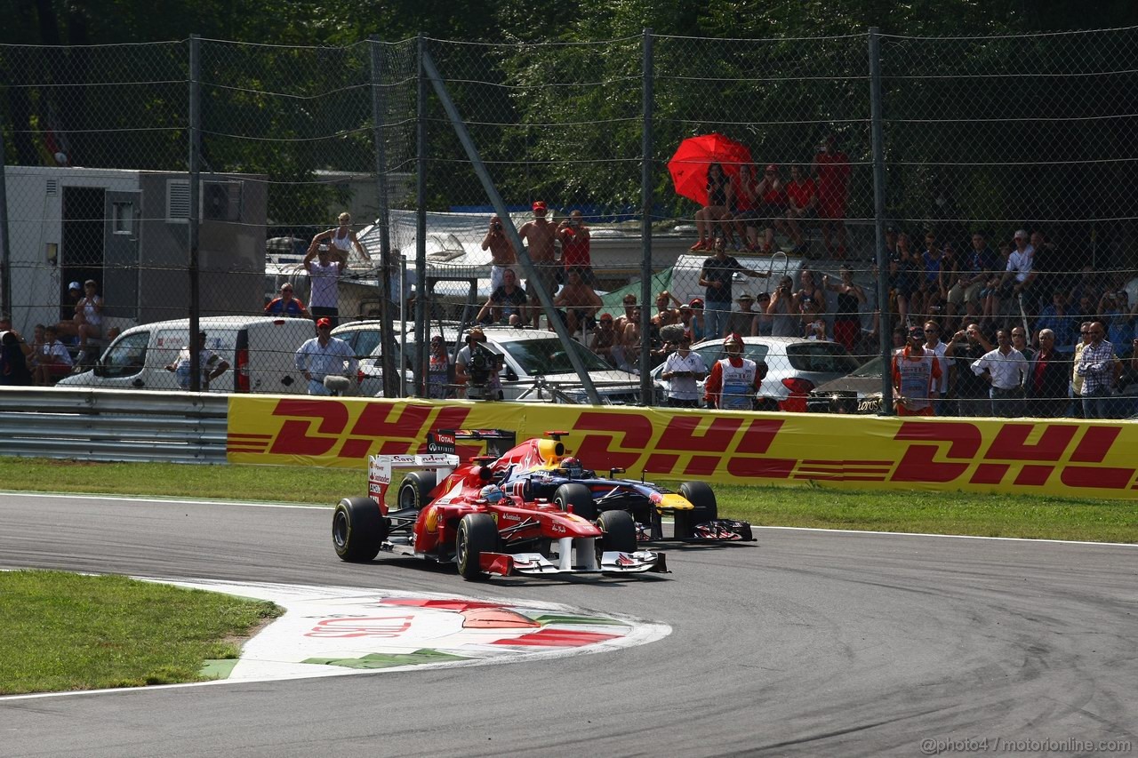 GP ITALIA, 11.09.2011- Gara, Fernando Alonso (ESP), Ferrari, F-150 Italia e Sebastian Vettel (GER), Red Bull Racing, RB7 