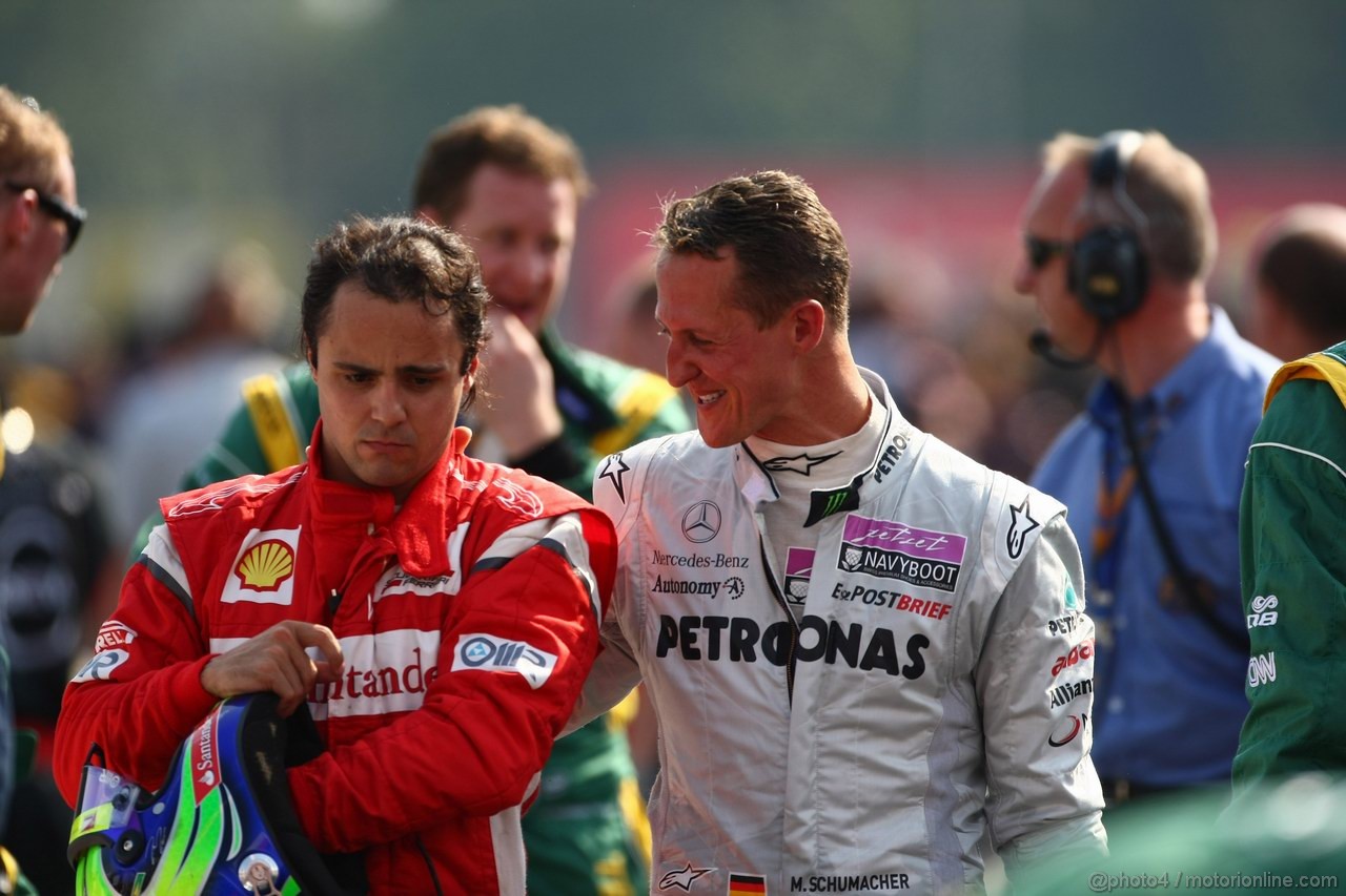 GP ITALIA, 11.09.2011- Gara, Felipe Massa (BRA), Ferrari, F-150 Italia e Michael Schumacher (GER), Mercedes GP Petronas F1 Team, MGP W02 