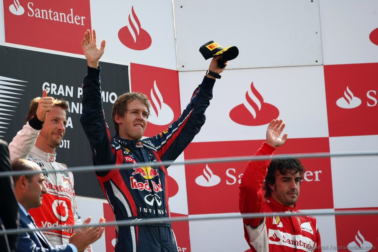 GP ITALIA, 11.09.2011- Gara, Sebastian Vettel (GER), Red Bull Racing, RB7 vincitore, Jenson Button (GBR), McLaren  Mercedes, MP4-26 secondo e Fernando Alonso (ESP), Ferrari, F-150 Italia terzo 