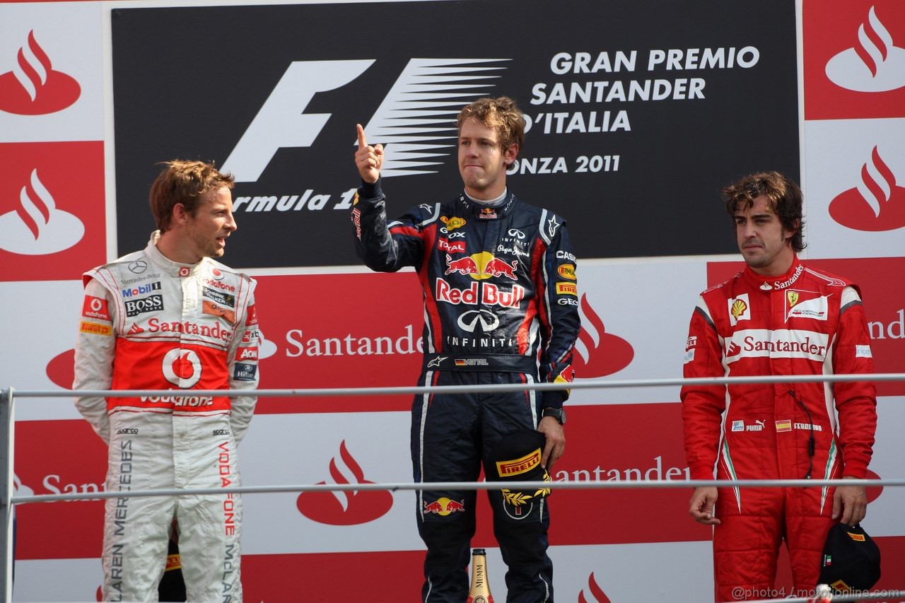 GP ITALIA, 11.09.2011- Gara, Sebastian Vettel (GER), Red Bull Racing, RB7 vincitore, Jenson Button (GBR), McLaren  Mercedes, MP4-26 secondo e Fernando Alonso (ESP), Ferrari, F-150 Italia terzo 