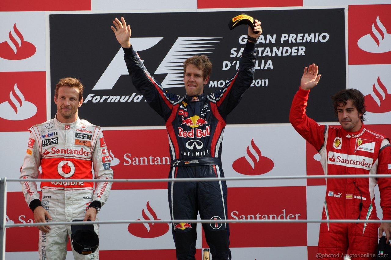 GP ITALIA, 11.09.2011- Gara, Sebastian Vettel (GER), Red Bull Racing, RB7 vincitore, Jenson Button (GBR), McLaren  Mercedes, MP4-26 secondo e Fernando Alonso (ESP), Ferrari, F-150 Italia terzo 
