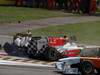 GP ITALIA, 11.09.2011- Gara, Crash, Vitaly Petrov (RUS), Lotus Renault GP, R31 e Vitantonio Liuzzi (ITA), HRT Formula One Team 