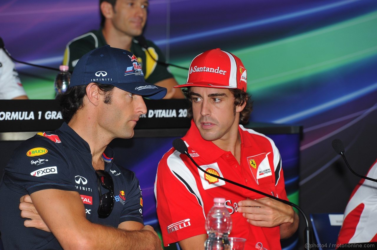 GP ITALIA, 08.09.2011- Conferenza Stampa, Mark Webber (AUS), Red Bull Racing, RB7 e Fernando Alonso (ESP), Ferrari, F-150 Italia 