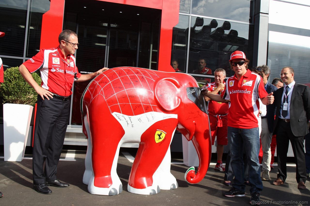 GP ITALIA, 08.09.2011- Stefano Domenicali (ITA), Team Principal e Fernando Alonso (ESP), Ferrari, F-150 Italia 