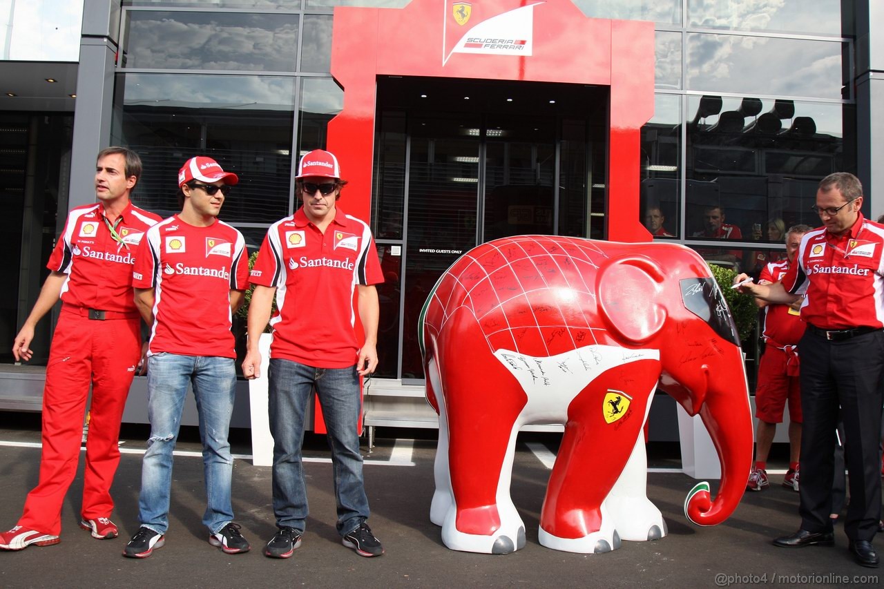 GP ITALIA, 08.09.2011- Felipe Massa (BRA), Ferrari, F-150 Italia, Fernando Alonso (ESP), Ferrari, F-150 Italia e Stefano Domenicali (ITA), Team Principal 