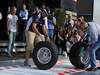 GP ITALIA, 08.09.2011- Rubens Barrichello (BRA), Williams FW33 writes his name with a tire