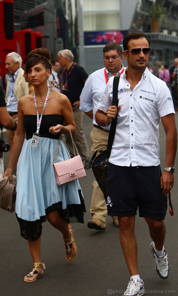 GP ITALIA, 10.09.2011- Vitantonio Liuzzi (ITA), HRT Formula One Team e Domenica