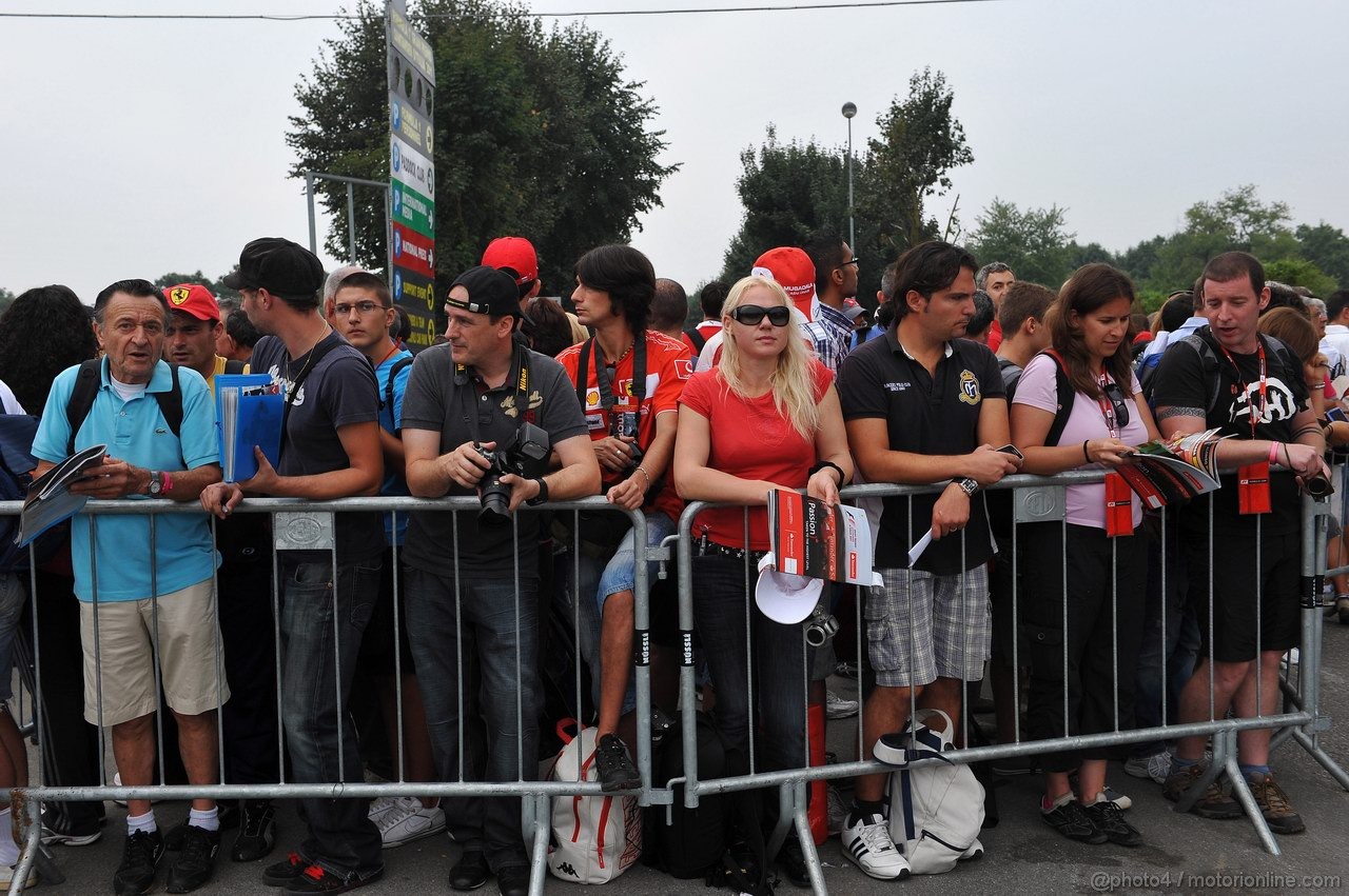 GP ITALIA, 10.09.2011- Fans