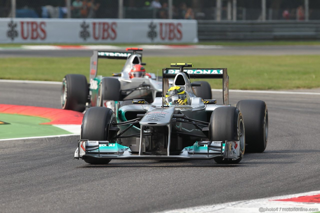 GP ITALIA, 10.09.2011- Prove Libere 3, Sabato, Nico Rosberg (GER), Mercedes GP Petronas F1 Team, MGP W02 e Michael Schumacher (GER), Mercedes GP Petronas F1 Team, MGP W02