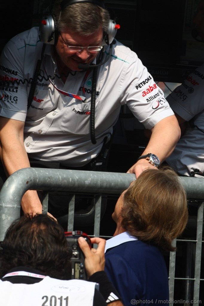 GP ITALIA, 10.09.2011- Prove Libere 3, Sabato, Ross Brawn (GBR), Team Principal, Mercedes GP e Luca Cordero di Montezemolo (ITA), President Ferrari  