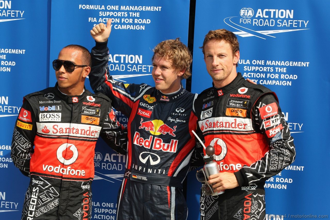 GP ITALIA, 10.09.2011- Qualifiche, Sebastian Vettel (GER), Red Bull Racing, RB7 pole position, Lewis Hamilton (GBR), McLaren Mercedes, MP4-26 secondo e Jenson Button (GBR), McLaren Mercedes, MP4-26 terzo