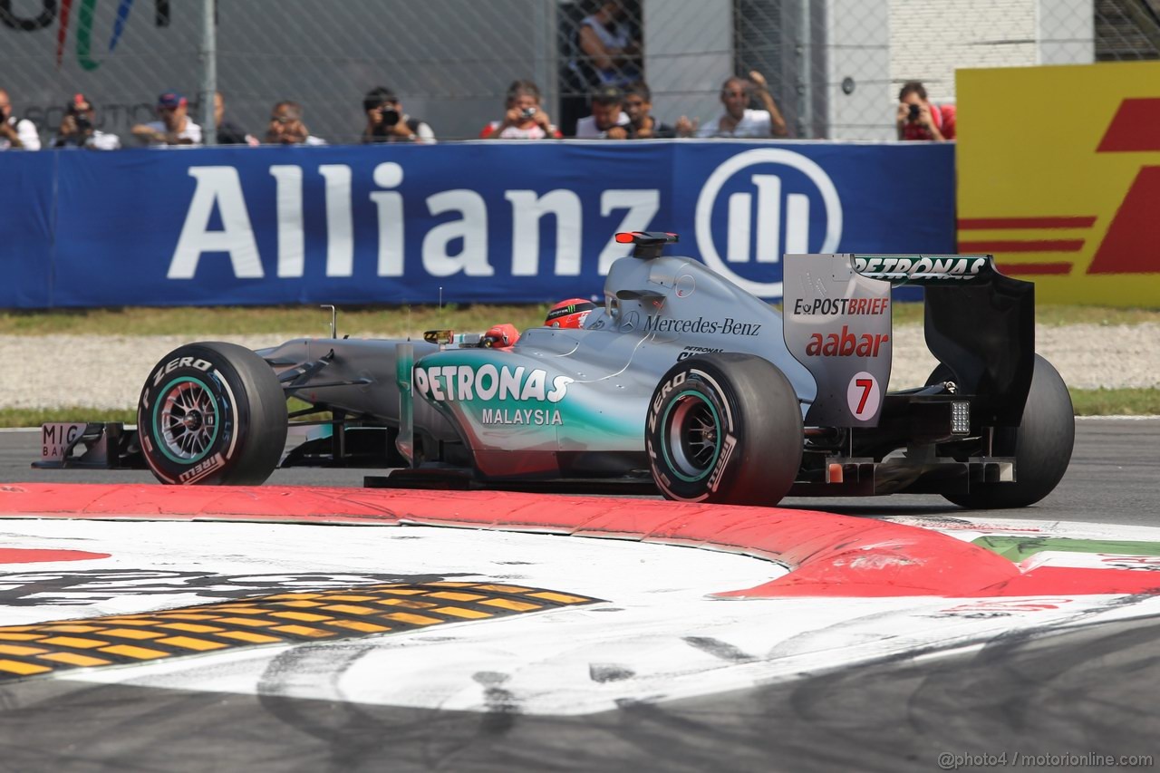GP ITALIA, 10.09.2011- Qualifiche, Michael Schumacher (GER), Mercedes GP Petronas F1 Team, MGP W02 