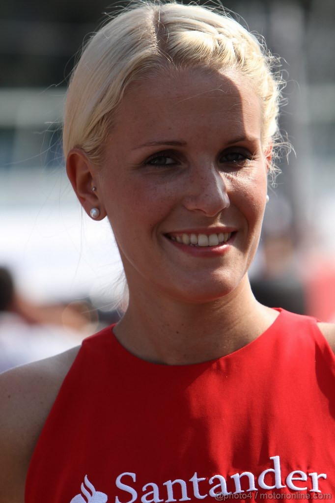GP ITALIA, 10.09.2011- grid girl, pitbabes