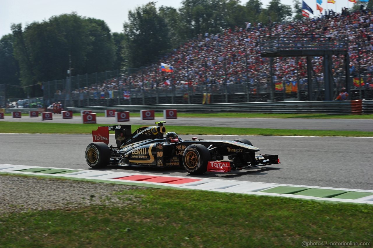 GP ITALIA, 10.09.2011- Qualifiche, Vitaly Petrov (RUS), Lotus Renault GP, R31