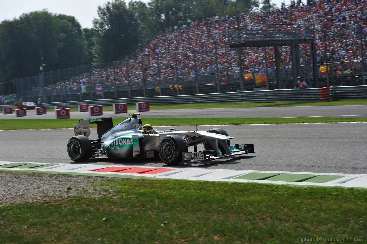 GP ITALIA, 10.09.2011- Qualifiche, Nico Rosberg (GER), Mercedes GP Petronas F1 Team, MGP W02