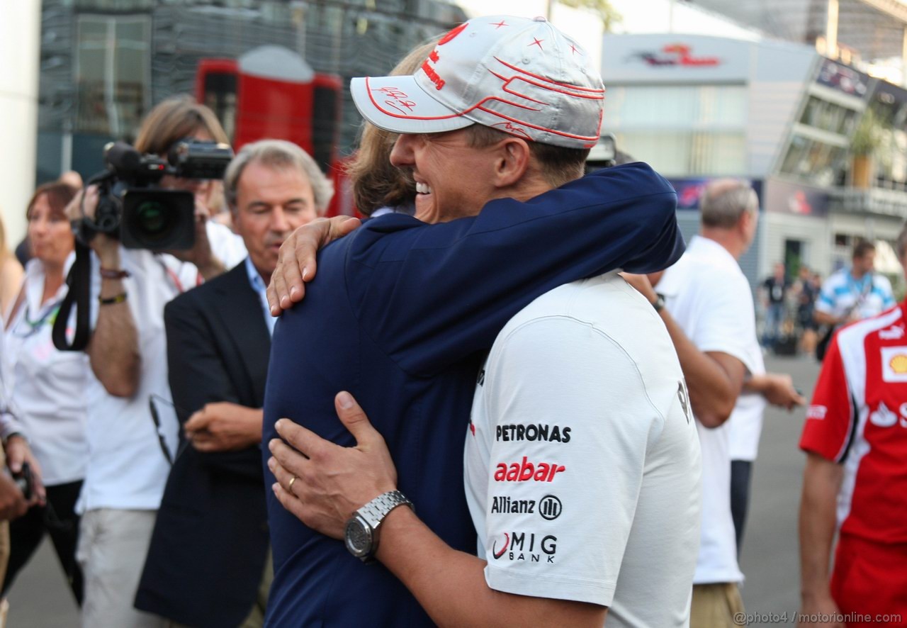 GP ITALIA, 10.09.2011- Gara 1, Luca Cordero di Montezemolo (ITA), President Ferrari  e Michael Schumacher (GER), Mercedes GP Petronas F1 Team, MGP W02 
