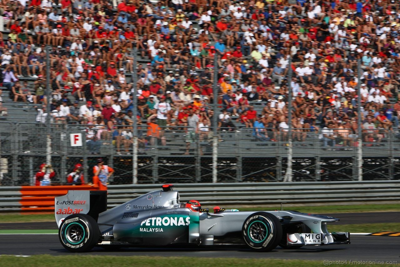 GP ITALIA, 09.09.2011- Prove Libere 1, Venerdi', Michael Schumacher (GER), Mercedes GP Petronas F1 Team, MGP W02 