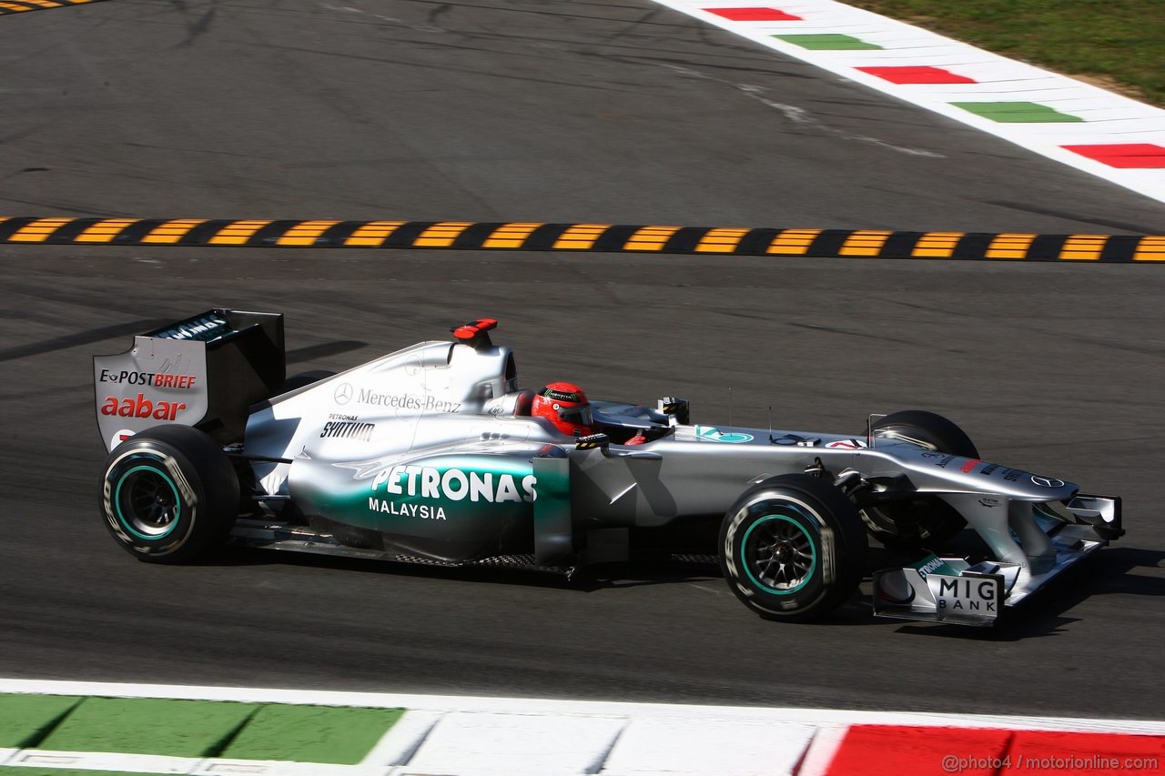 GP ITALIA, 09.09.2011- Prove Libere 1, Venerdi', Michael Schumacher (GER), Mercedes GP Petronas F1 Team, MGP W02 