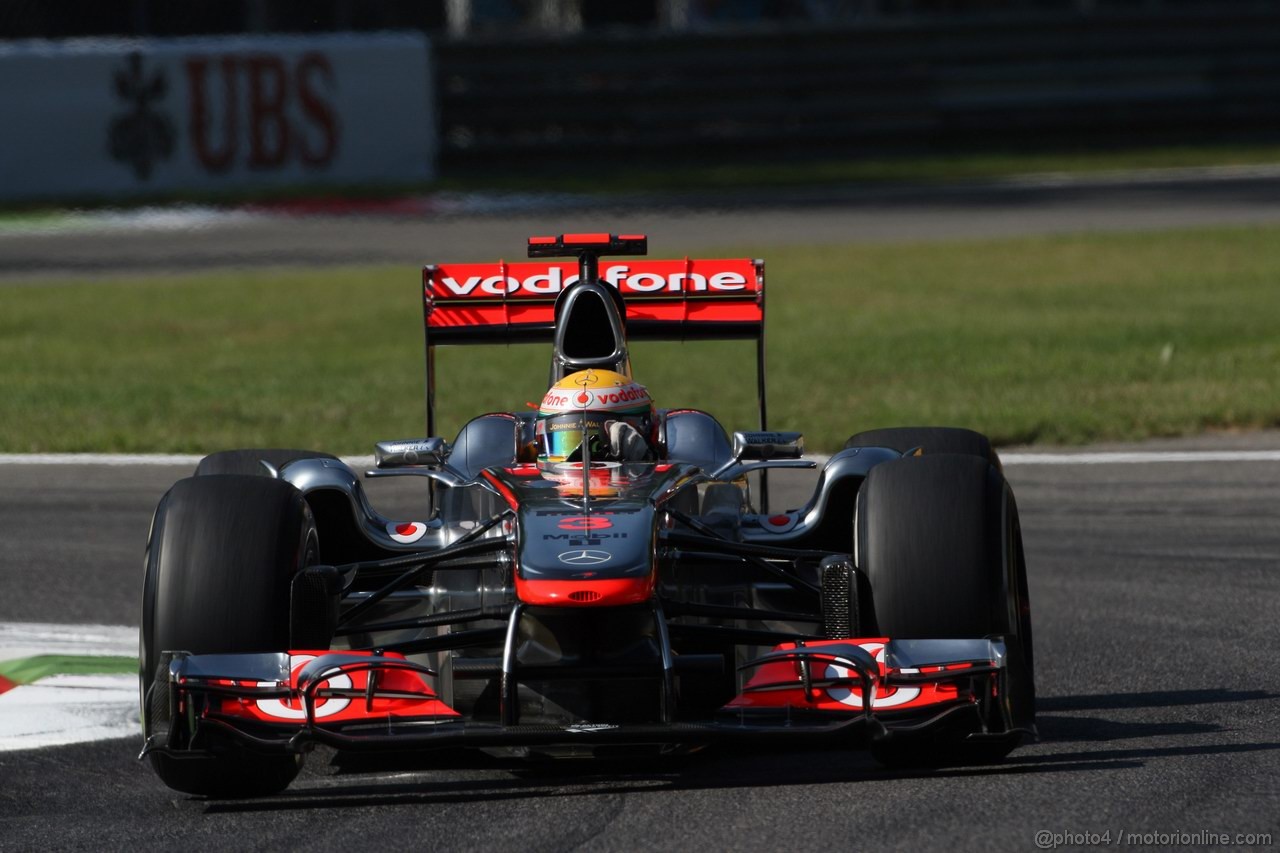GP ITALIA, 09.09.2011- Prove Libere 1, Venerdi', Lewis Hamilton (GBR), McLaren Mercedes, MP4-26