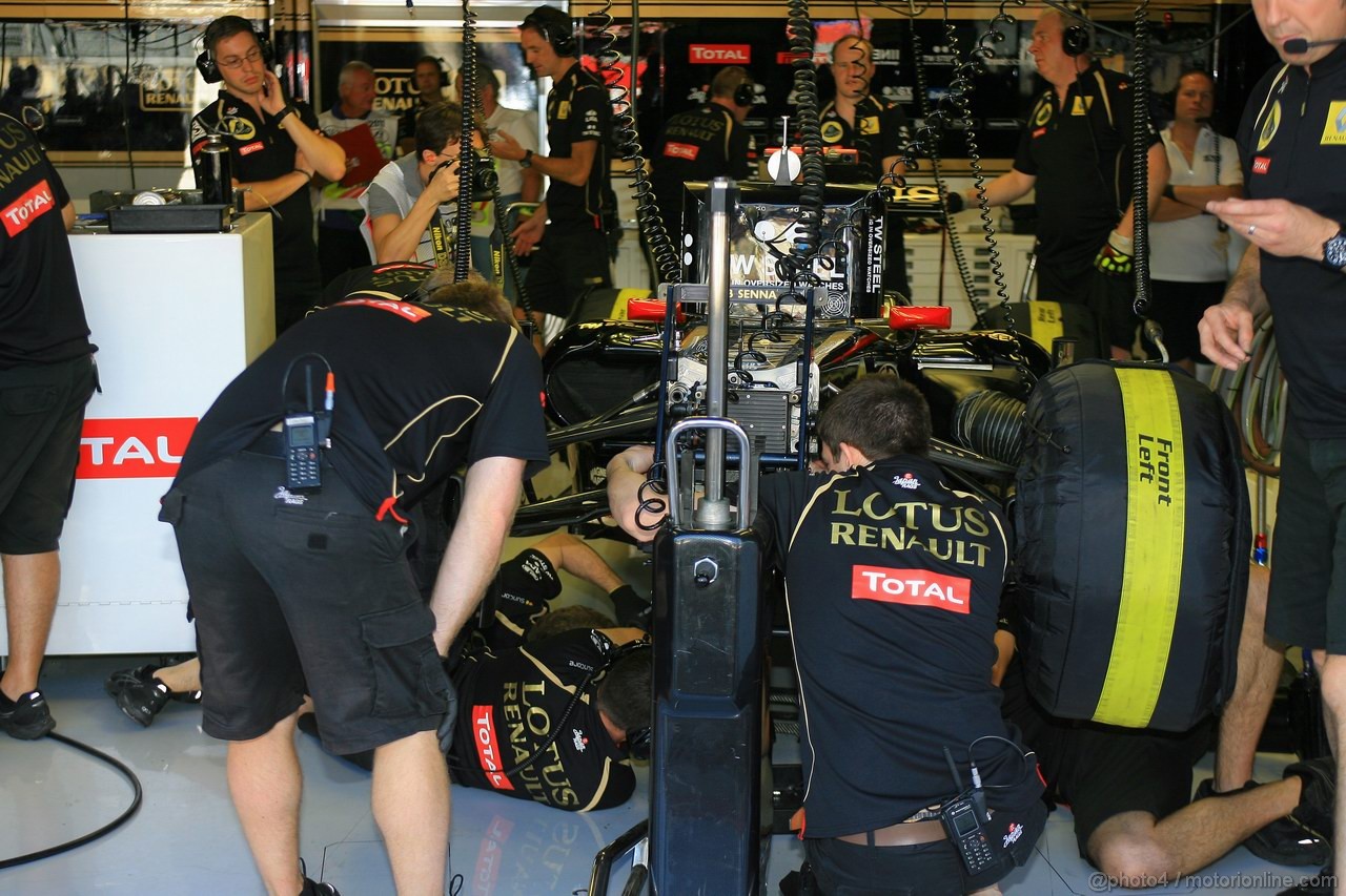 GP ITALIA, 09.09.2011- Prove Libere 1, Venerdi', Bruno Senna (BRA), Lotus Renault GP R31