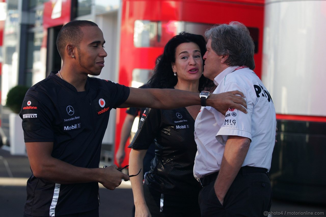 GP ITALIA, 09.09.2011- Lewis Hamilton (GBR), McLaren  Mercedes, MP4-26 e Norbert Haug (GER), Mercedes Motorsport chief with Silvia