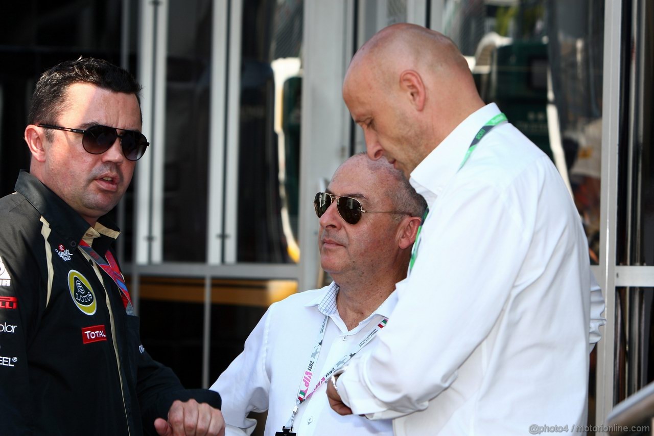 GP ITALIA, 09.09.2011- Eric Boullier (FRA), Team Manager, Renault F1 Team e Claudio Berro (ITA), Lotus