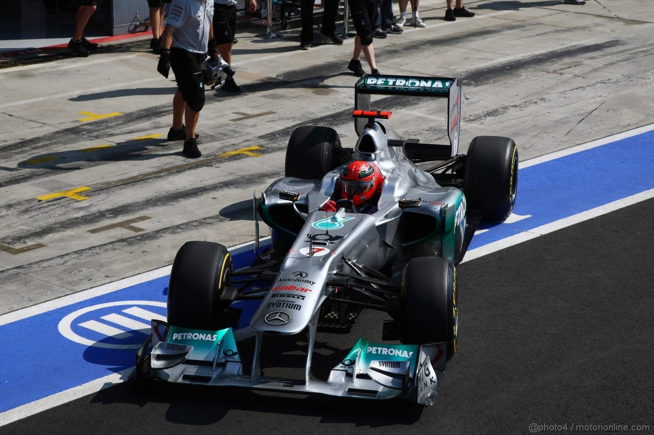 GP ITALIA, 09.09.2011- Prove Libere 2, Venerdi', Michael Schumacher (GER), Mercedes GP Petronas F1 Team, MGP W02 