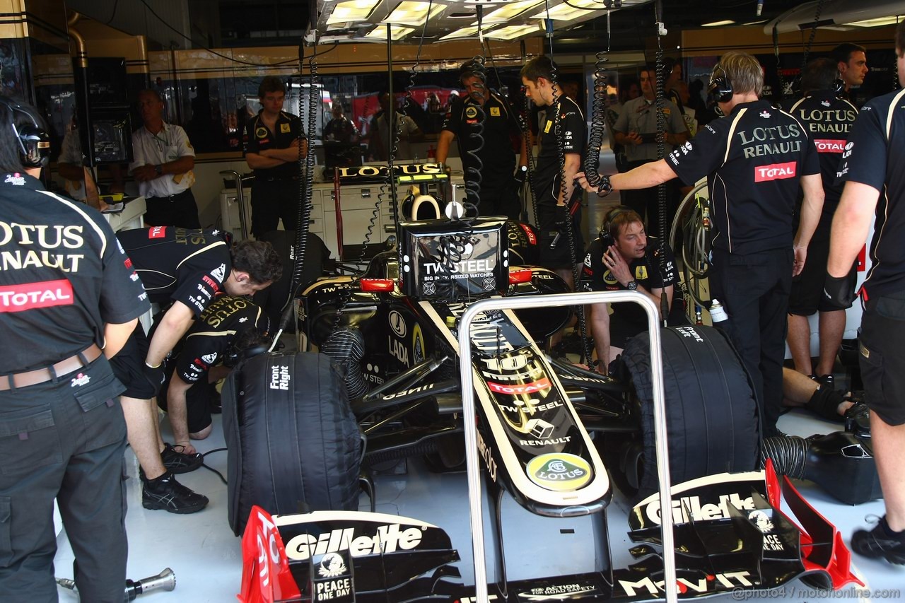 GP ITALIA, 09.09.2011- Prove Libere 2, Venerdi', Vitaly Petrov (RUS), Lotus Renault GP, R31
