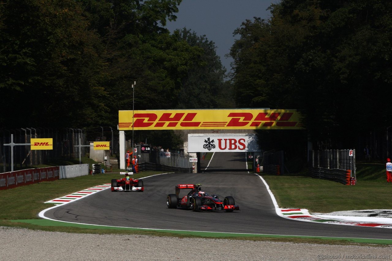 GP ITALIA, 09.09.2011- Prove Libere 2, Venerdi', Felipe Massa (BRA), Ferrari, F-150 Italia e Jenson Button (GBR), McLaren Mercedes, MP4-26