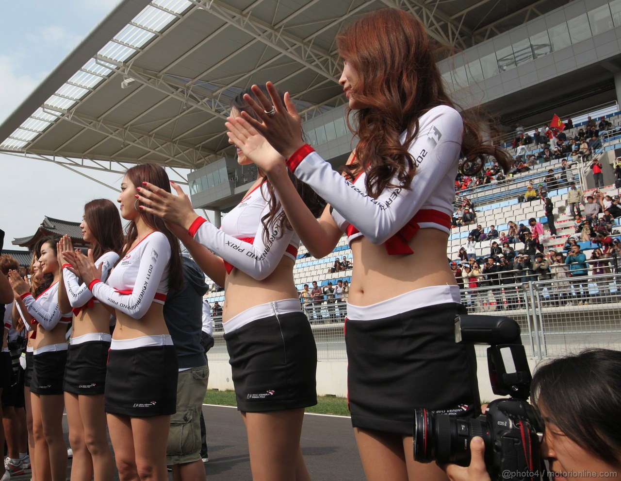 GP KOREA, 16.10.2011- grid girl, pitbabess 