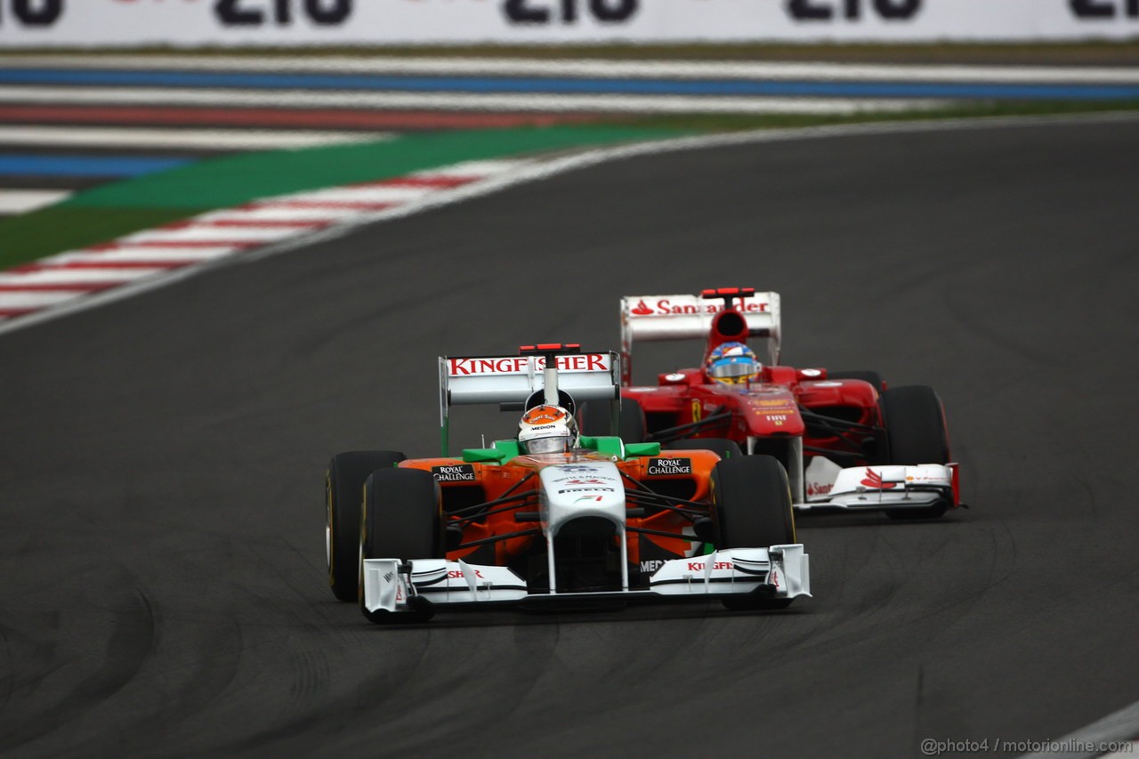 GP KOREA, 16.10.2011- Gara, Adrian Sutil (GER), Force India F1 Team, VJM04 e Fernando Alonso (ESP), Ferrari, F-150 Italia 