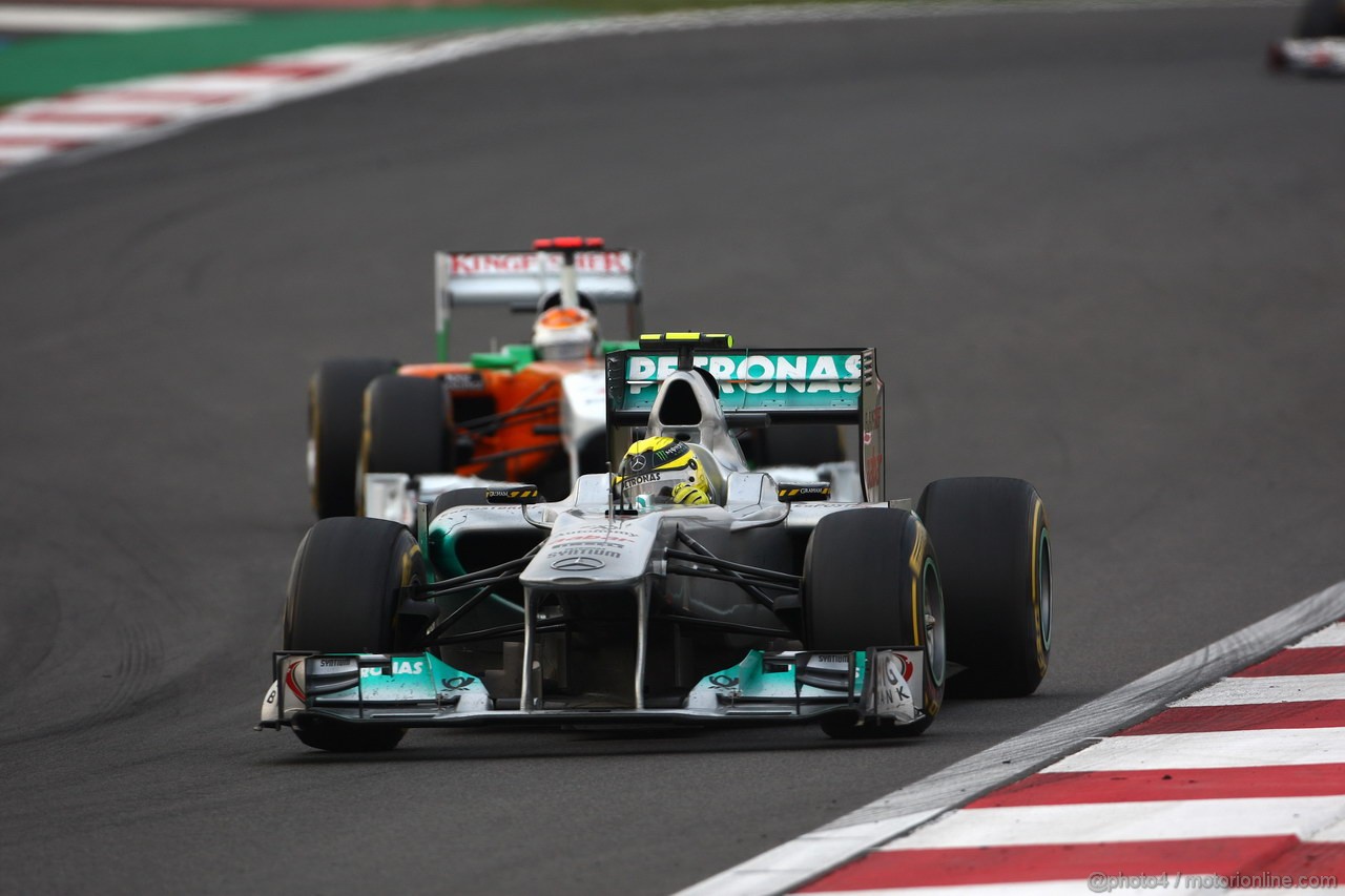 GP KOREA, 16.10.2011- Gara, Adrian Sutil (GER), Force India F1 Team, VJM04 e Nico Rosberg (GER), Mercedes GP Petronas F1 Team, MGP W02 