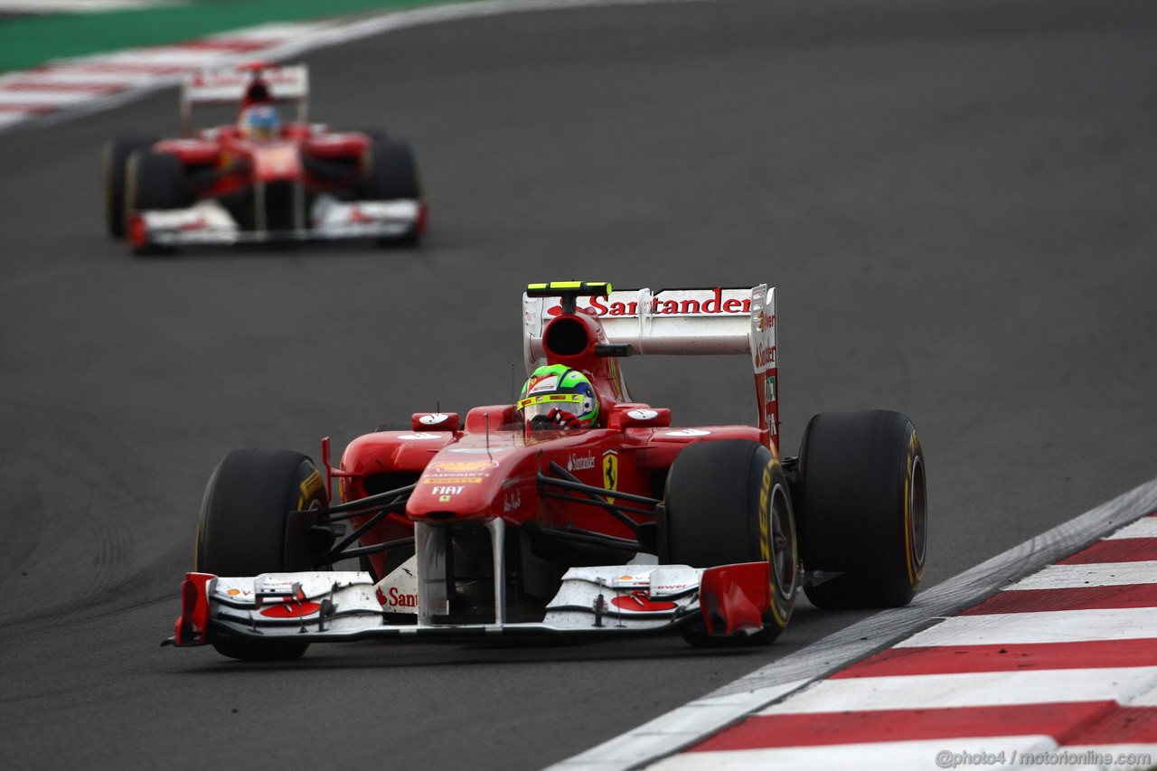 GP KOREA, 16.10.2011- Gara, Felipe Massa (BRA), Ferrari, F-150 Italia e Fernando Alonso (ESP), Ferrari, F-150 Italia 