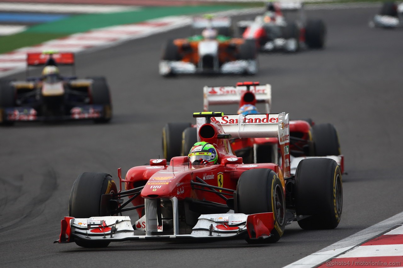 GP KOREA, 16.10.2011- Gara, Felipe Massa (BRA), Ferrari, F-150 Italia davanti a Fernando Alonso (ESP), Ferrari, F-150 Italia 