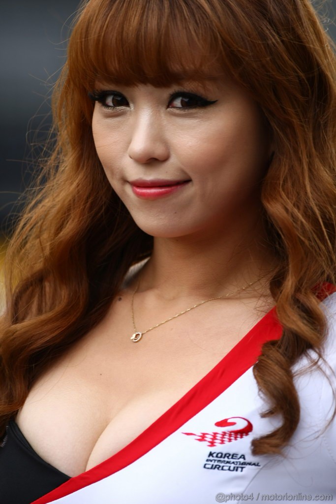 GP KOREA, 16.10.2011- Gara, grid girl, pitbabes