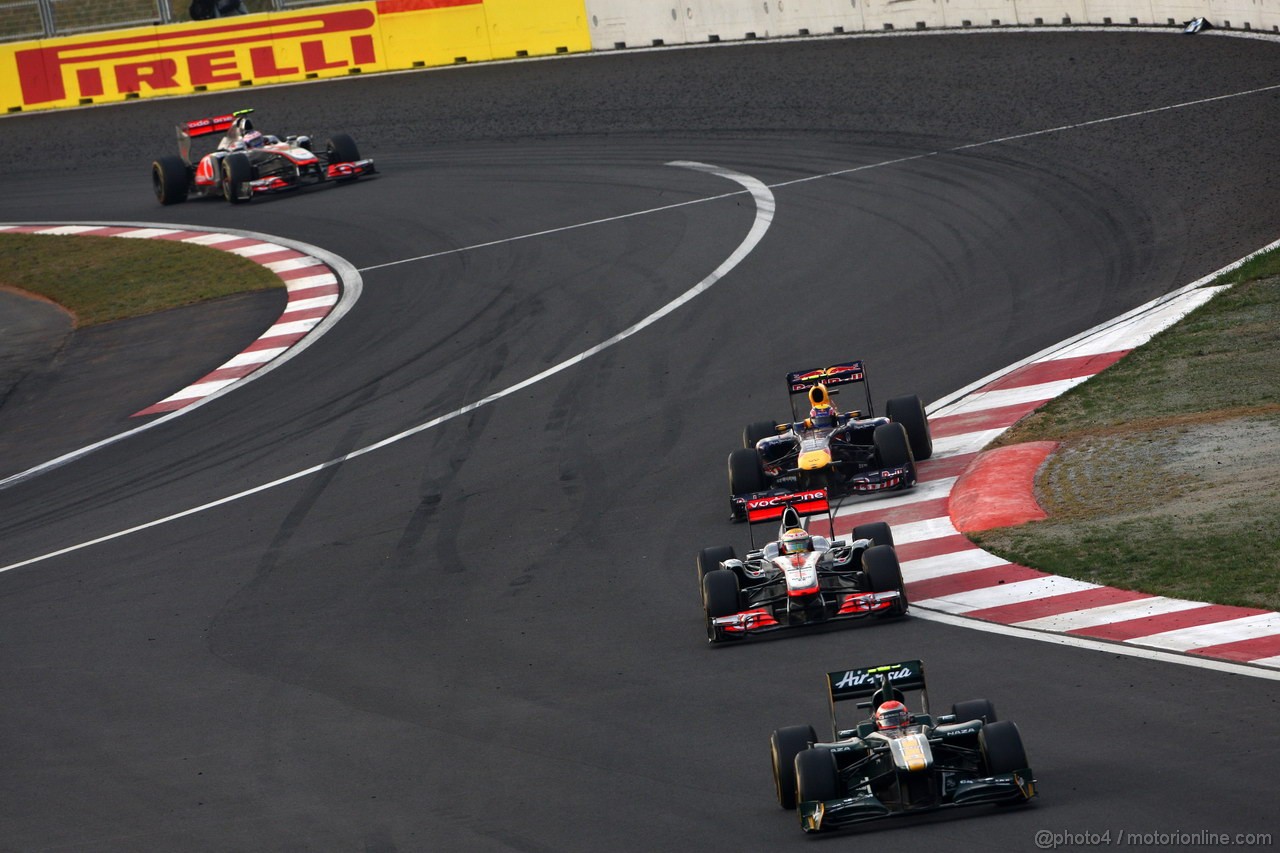 GP KOREA, 16.10.2011- Gara, Jarno Trulli (ITA), Team Lotus, TL11, Lewis Hamilton (GBR), McLaren  Mercedes, MP4-26, Mark Webber (AUS), Red Bull Racing, RB7 e Jenson Button (GBR), McLaren  Mercedes, MP4-26 