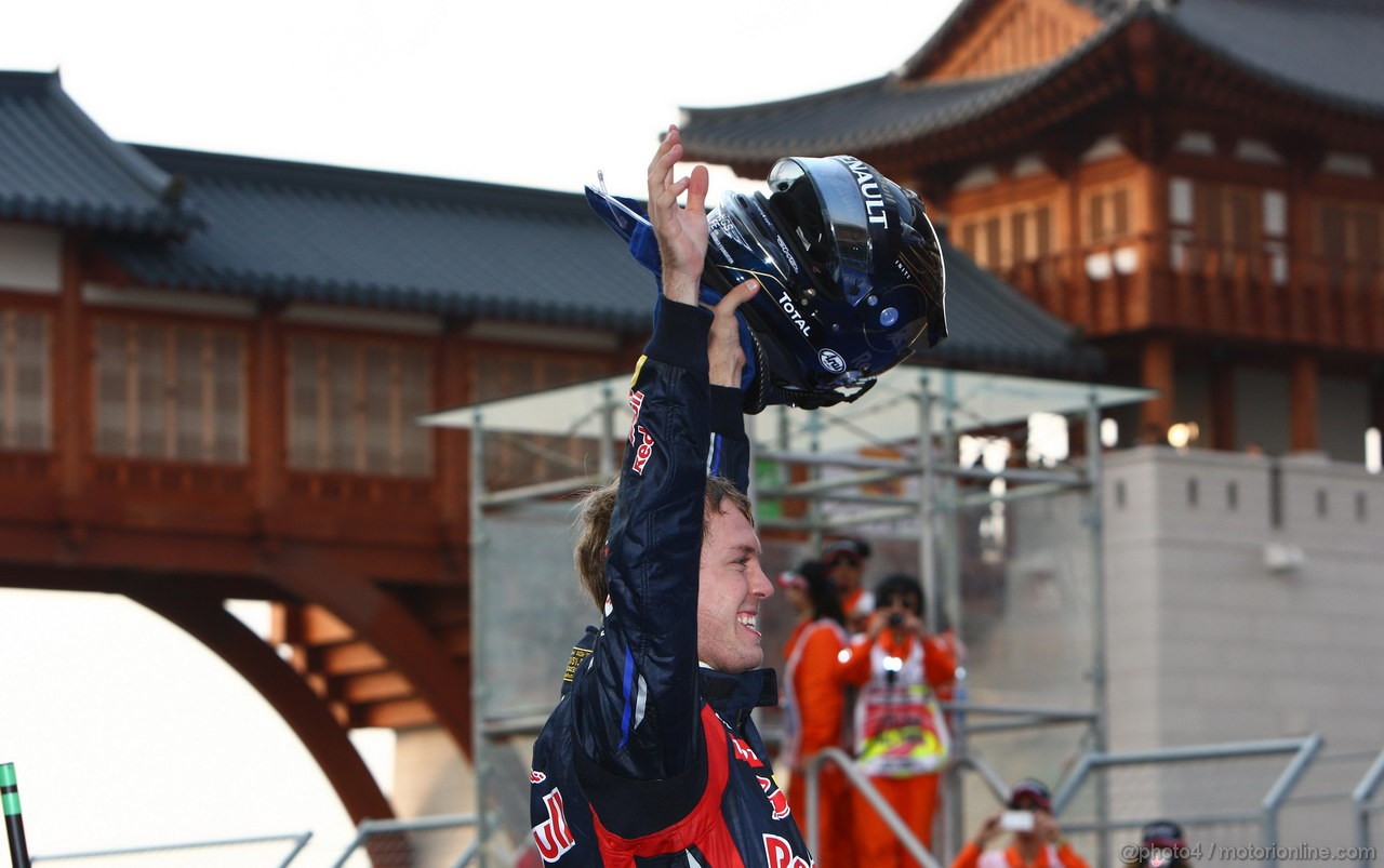 GP KOREA, 16.10.2011- Gara, Sebastian Vettel (GER), Red Bull Racing, RB7 vincitore 