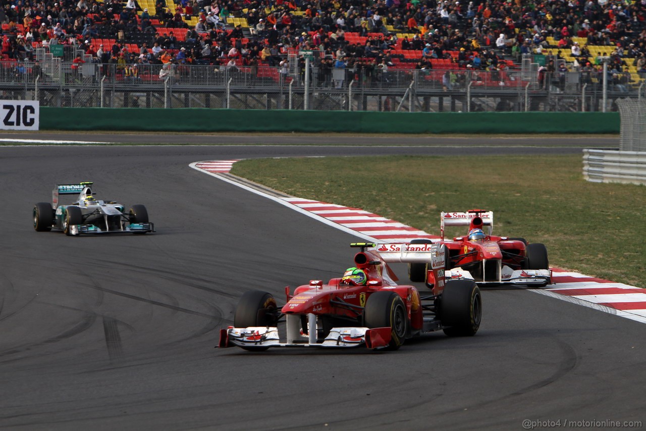 GP KOREA, 16.10.2011- Gara, Felipe Massa (BRA), Ferrari, F-150 Italia, Fernando Alonso (ESP), Ferrari, F-150 Italia e Nico Rosberg (GER), Mercedes GP Petronas F1 Team, MGP W02 
