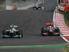 GP KOREA, 16.10.2011- Gara, Nico Rosberg (GER), Mercedes GP Petronas F1 Team, MGP W02 e Jenson Button (GBR), McLaren Mercedes, MP4-26